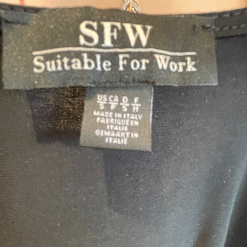 Back blouse - Picture 3 of 3